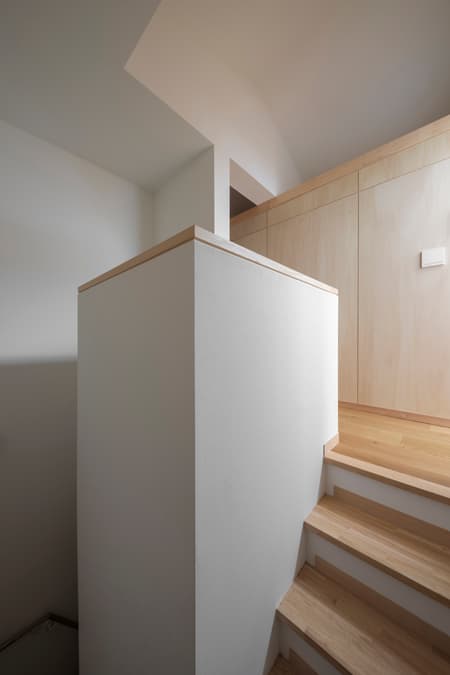 A House, Resident and Milk Delivery Service